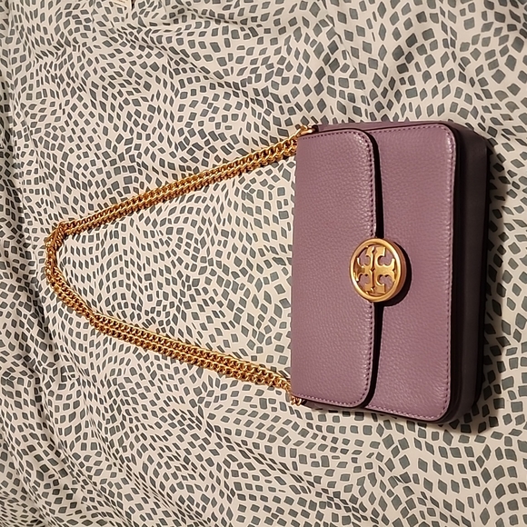 Tory Burch Olivia Pebbled Purple Leather Bag - Picture 5 of 9